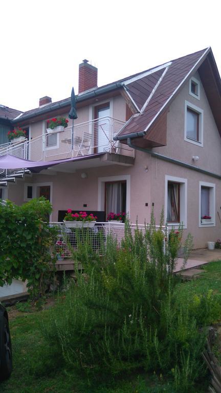 Bertalan Apartman Vonyarcvashegy Exterior foto